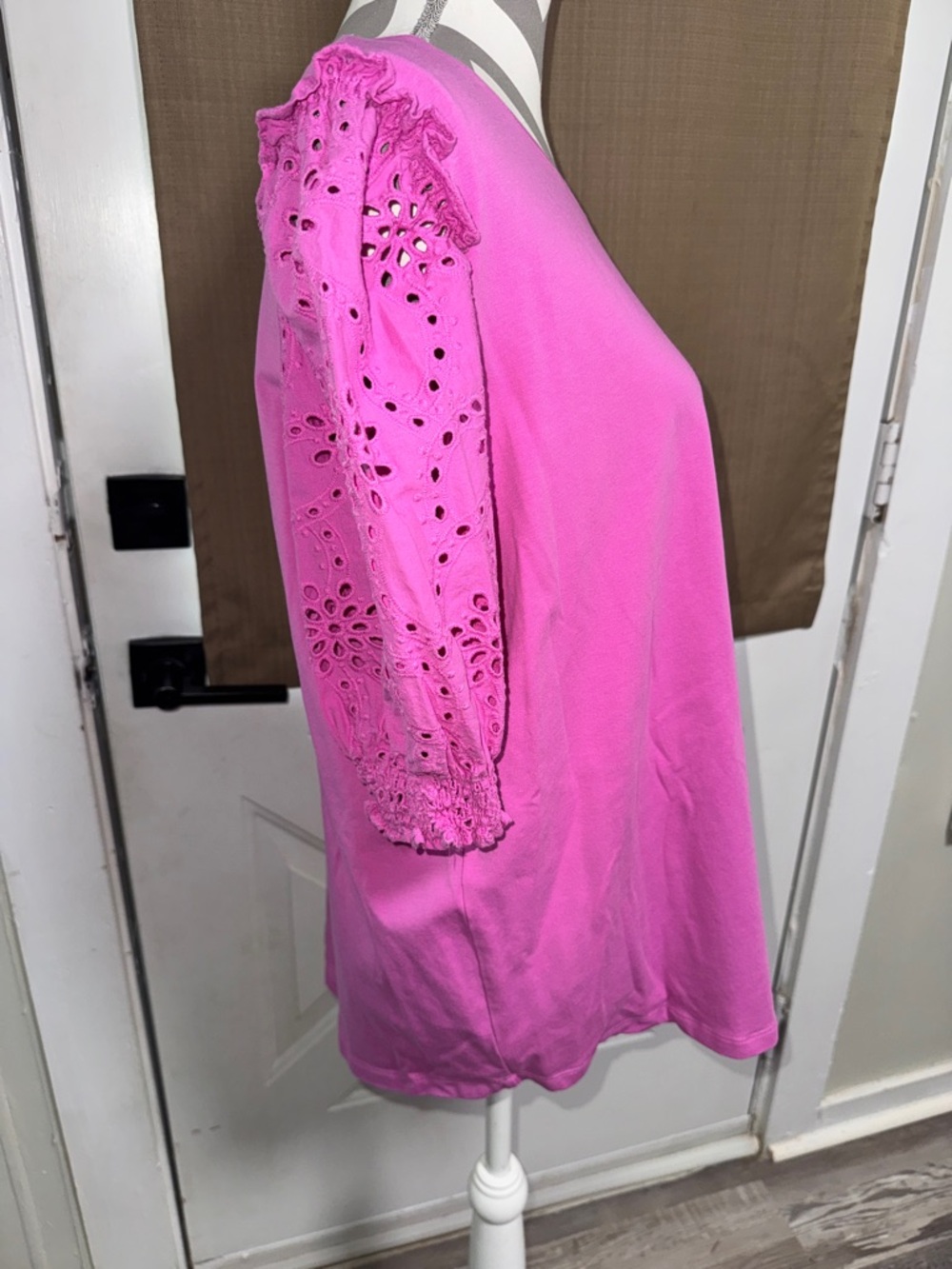 Chico’s Women's Eyelet Puff Sleeve Top - Pink Size 3 (XL) - Picture 3 of 6